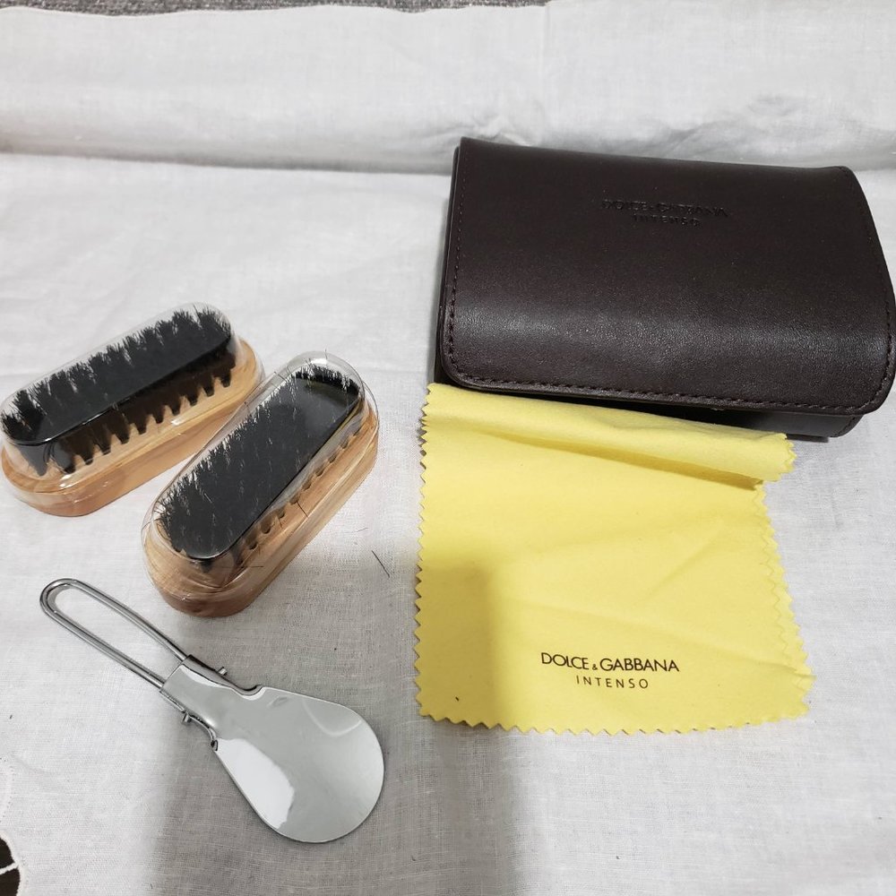Dolce & Gabbana Shoe Polishing Brush and so on - total 5 Pieces Travel Set - Picture 16 of 16